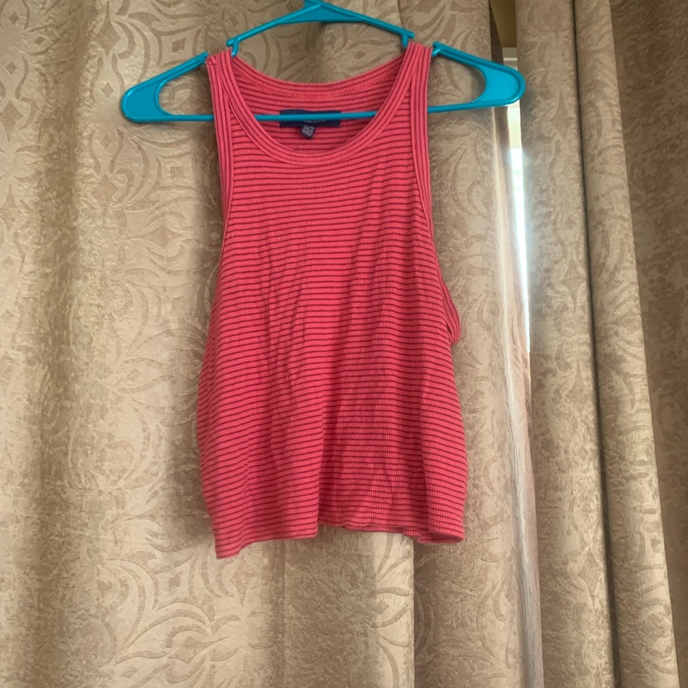 American Eagle tank top. Size xs but fits more like a medium